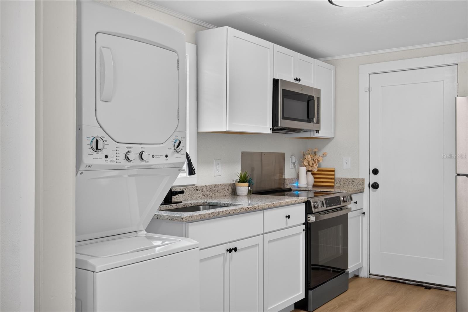 5th image of 1545 29Th St, Sarasota, FL 34234 | MLS# TB8540186