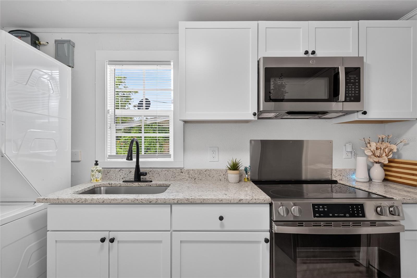 4th image of 1545 29Th St, Sarasota, FL 34234 | MLS# TB8540186