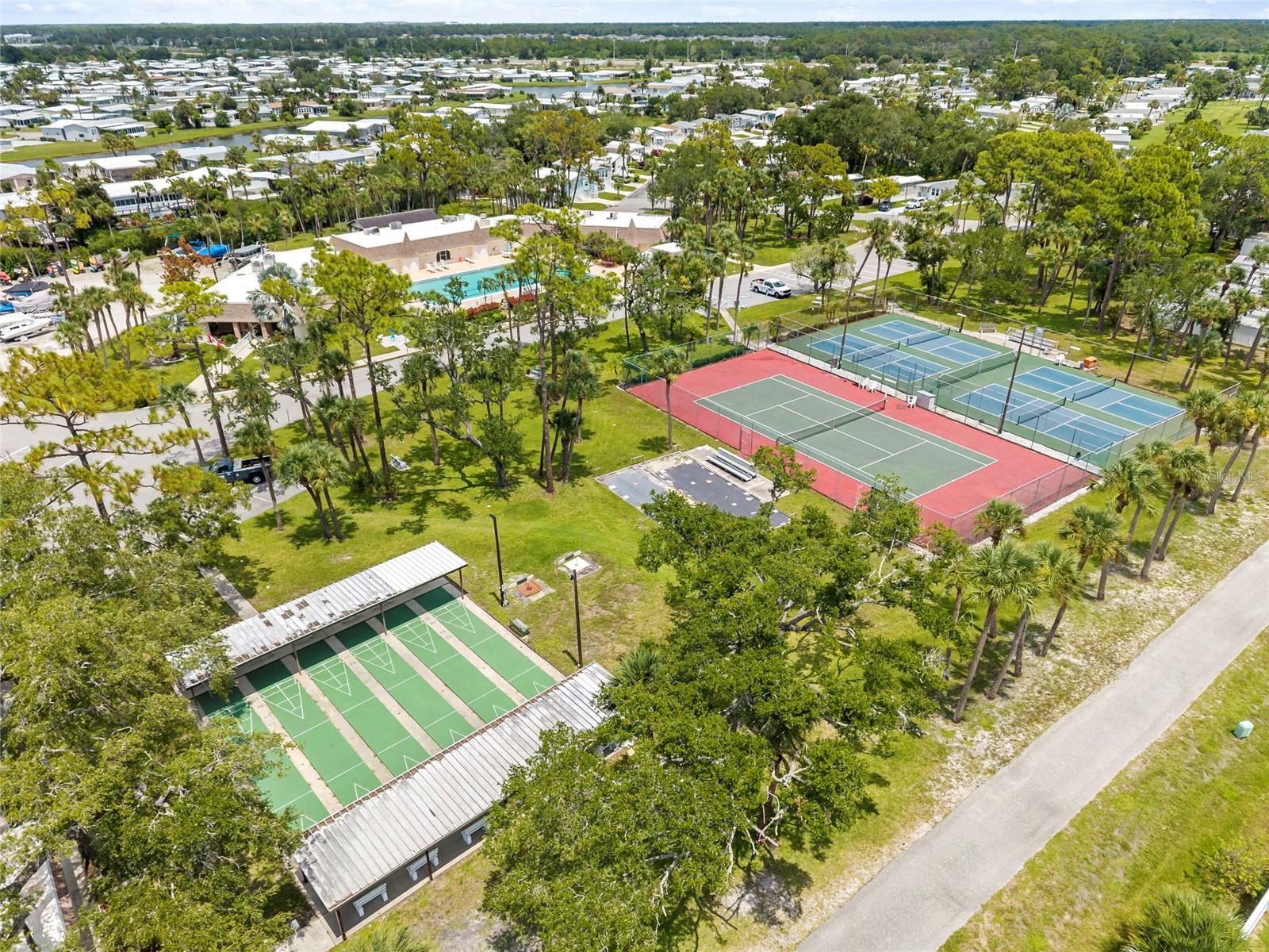 52nd image of 44 Crown Point Dr, Nokomis, FL 34275 | MLS# A4703398