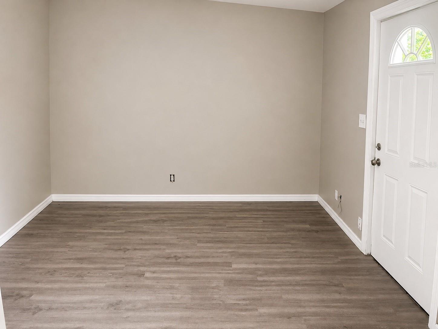 2nd image of 16 N Christiana Ave, Apopka, FL 32703 | MLS# G5116640
