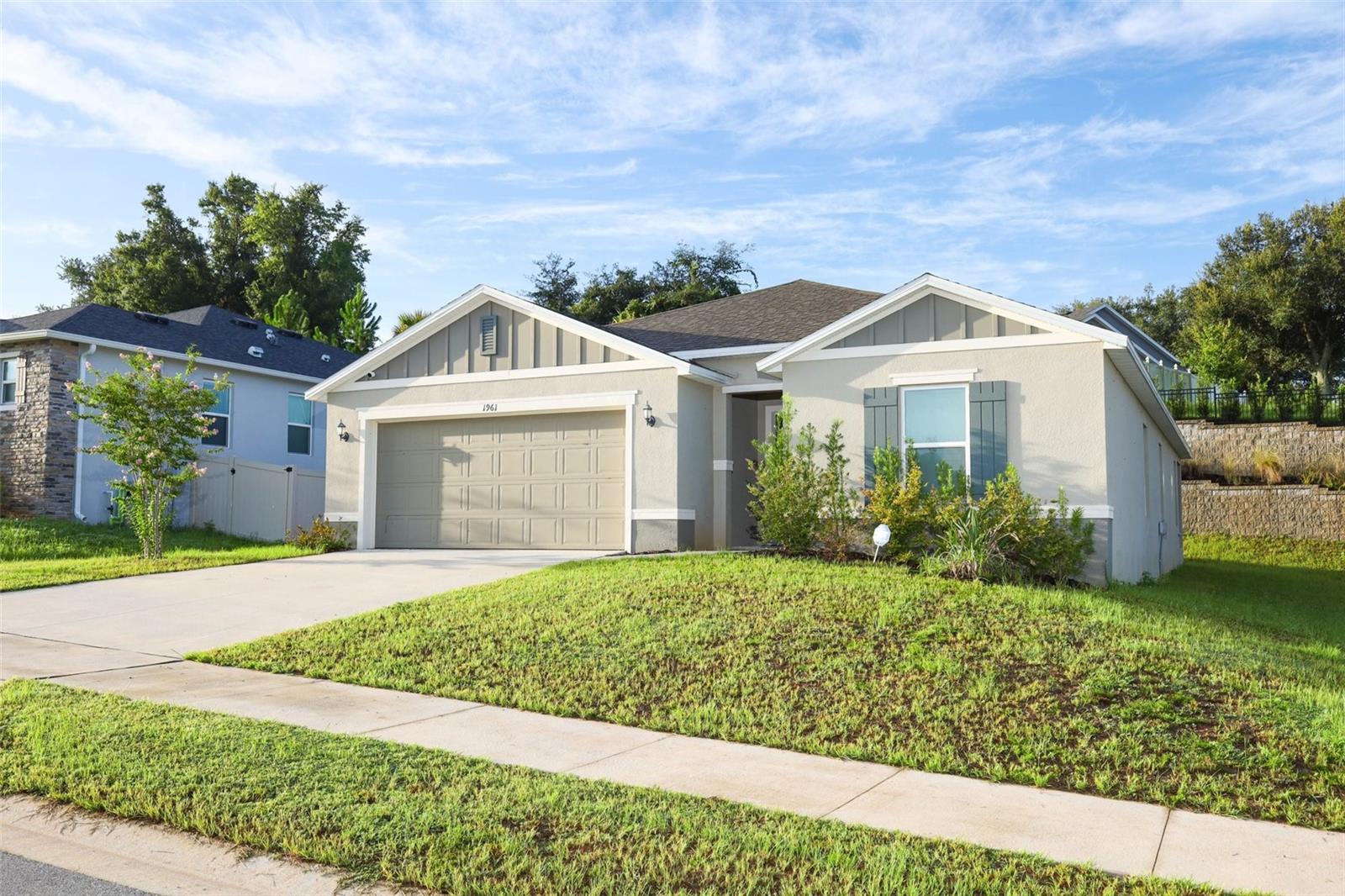 2nd image of 1961 Burgundy Dr, Minneola, FL 34715 | MLS# O6434830