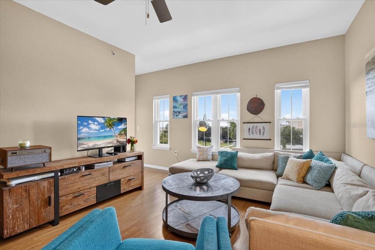 4th image of 100 4Th Ave S #310, St Petersburg, FL 33701 | MLS# TB8540432