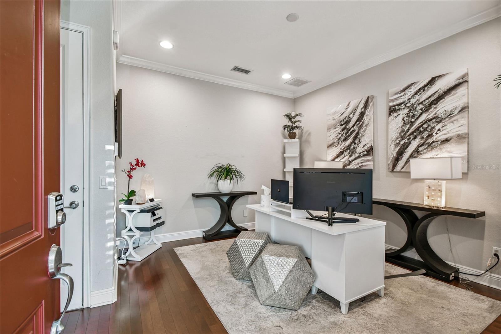 3rd image of 5920 Printery St, TAMPA, FL 33616
