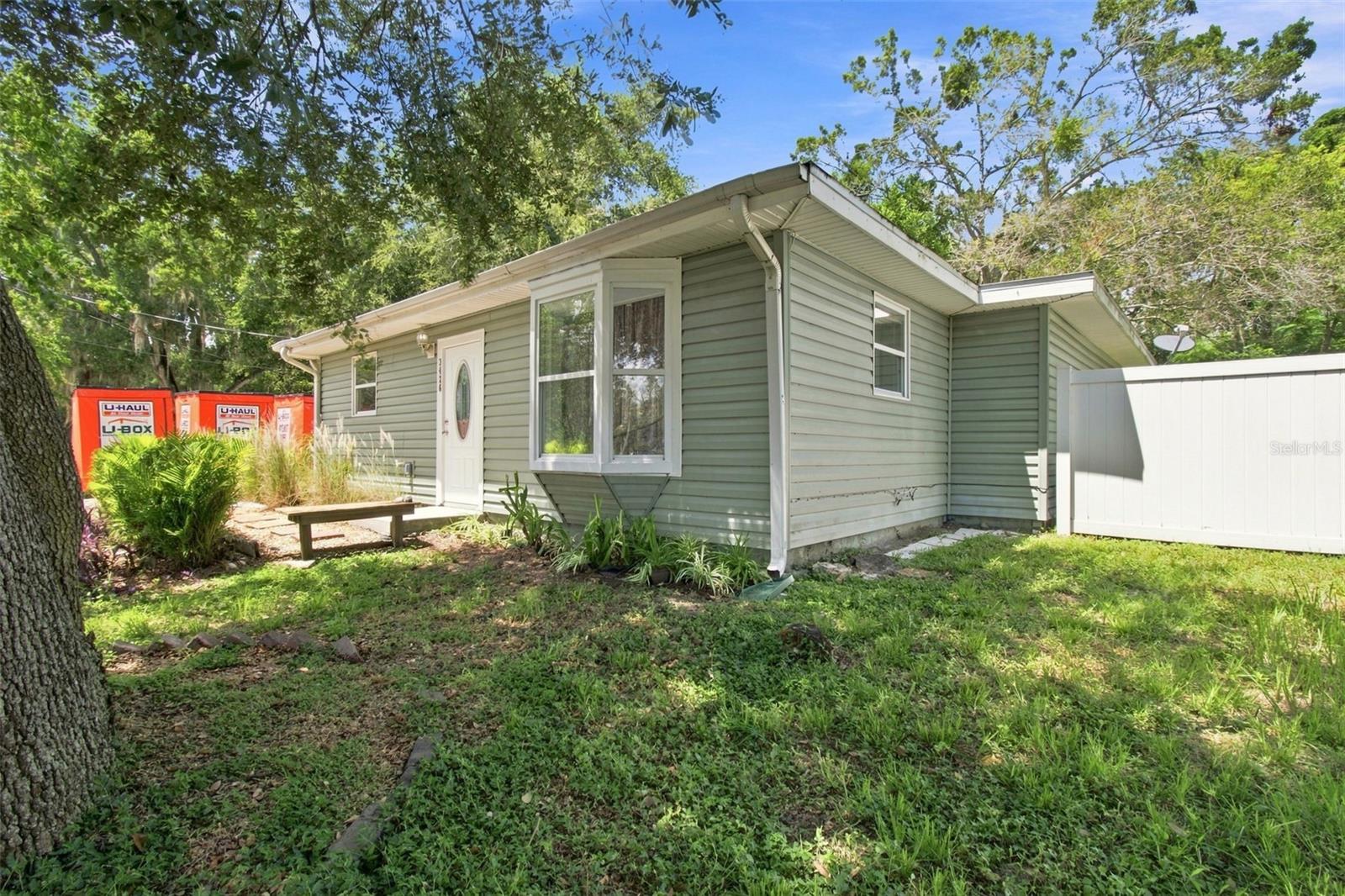 4th image of 3426 Riverview Dr, Tampa, FL 33604 | MLS# TB8540646