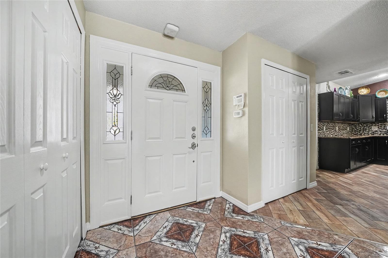 4th image of 6038 Wedgewood Cir, Orlando, FL 32808 | MLS# S5155981