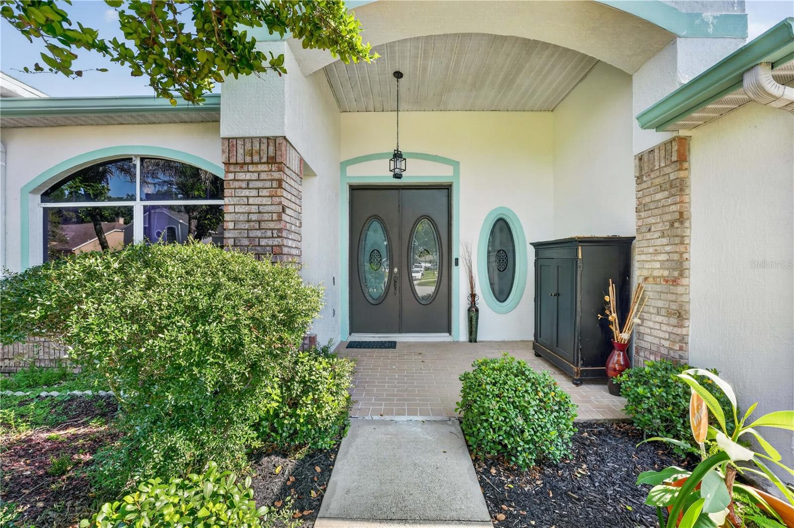 3rd image of 13686 Crystal River Dr, Orlando, FL 32828 | MLS# R4911849
