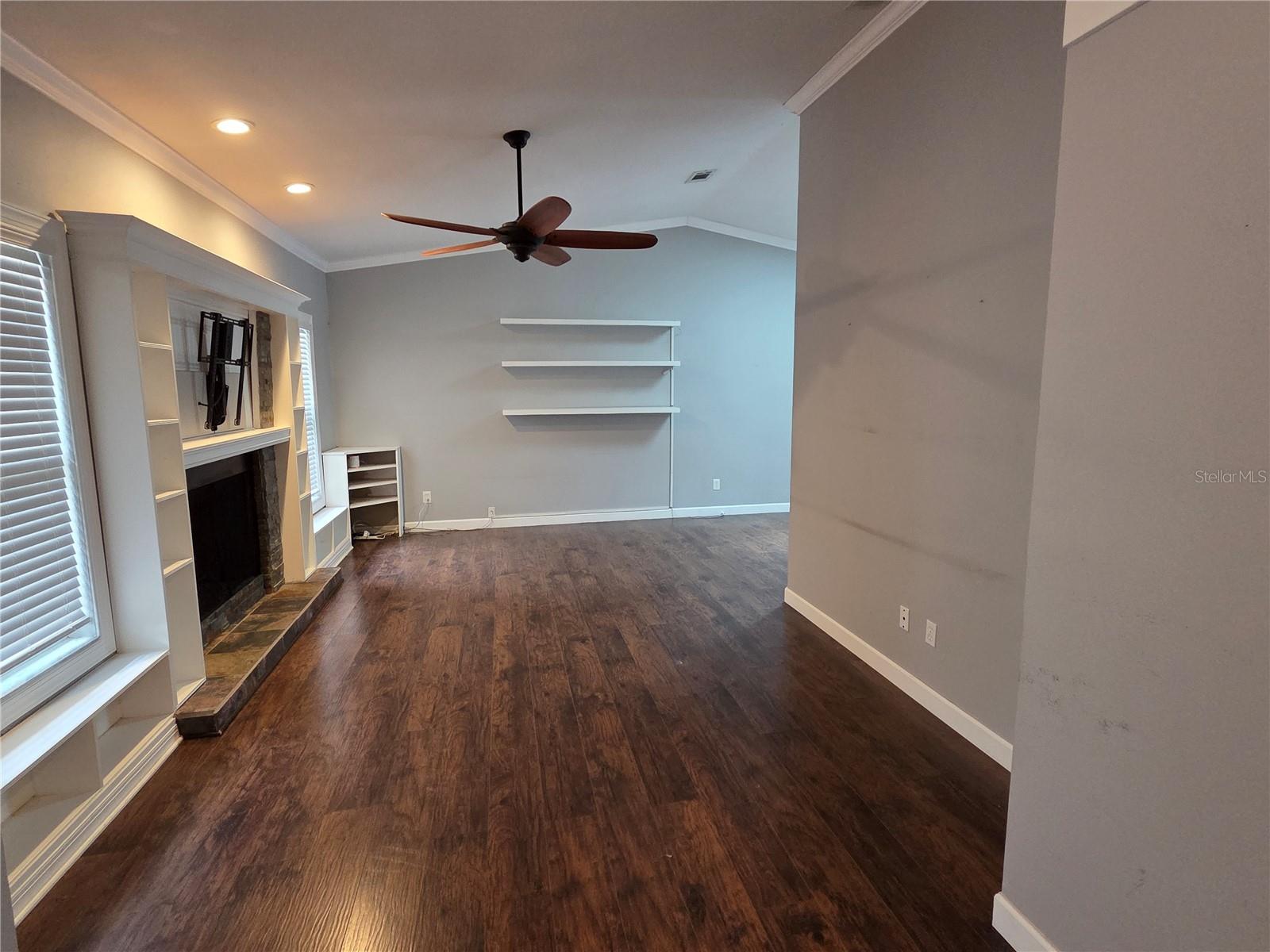 4th image of 1033 Rosetree Ln, Tarpon Springs, FL 34689 | MLS# W7888784