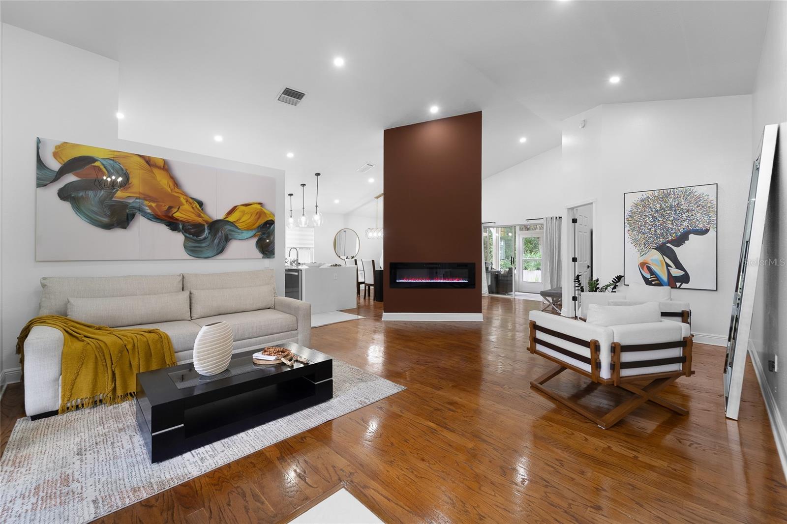 4th image of 9720 Fredericksburg Rd, Tampa, FL 33635 | MLS# TB8541017