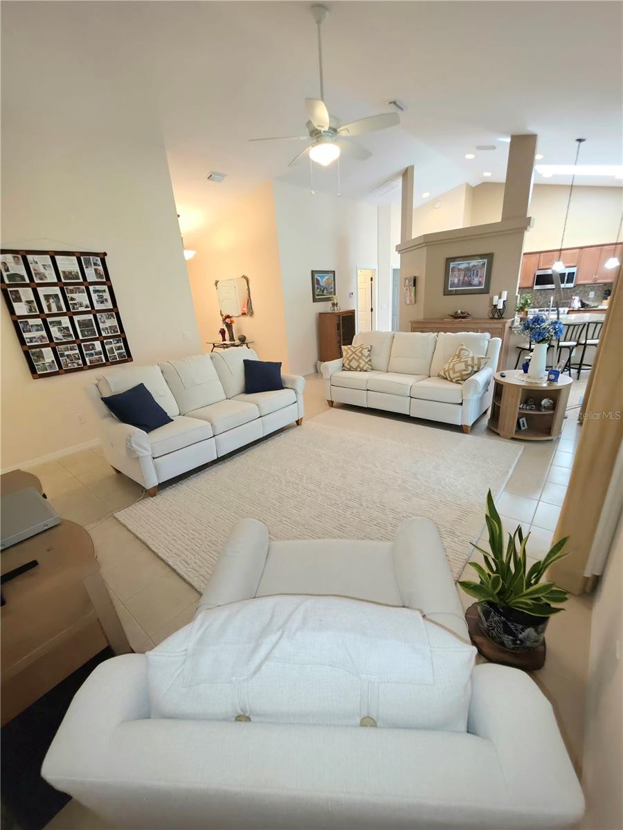 2nd image of 3910 Sw 103rd Street Rd, Ocala, FL 34476 | MLS# OM730807