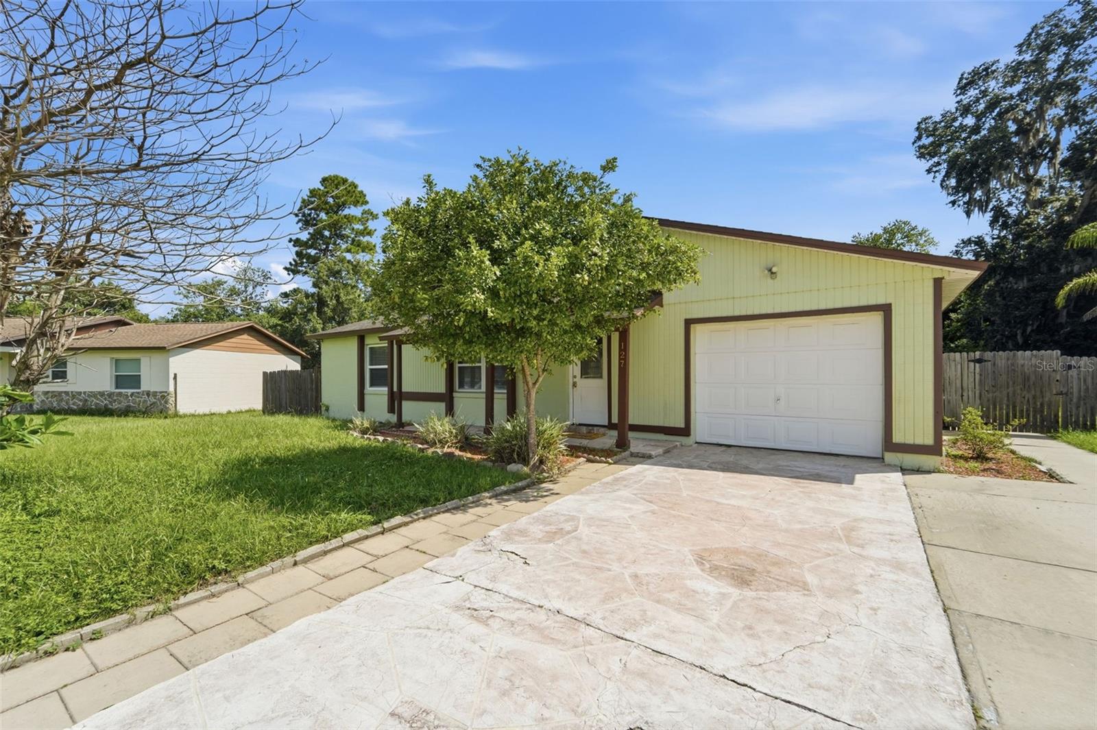 2nd image of 127 Borada Rd, Sanford, FL 32773 | MLS# V4950856