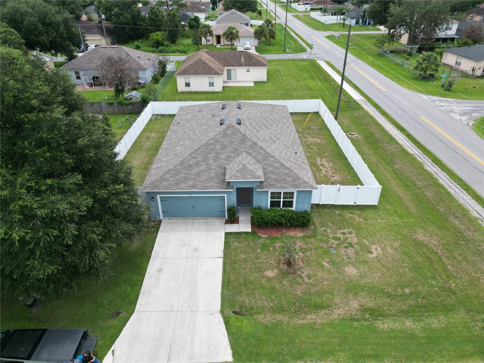 2nd image of 233 Tiffany Ct, Kissimmee, FL 34758 | MLS# S5156032