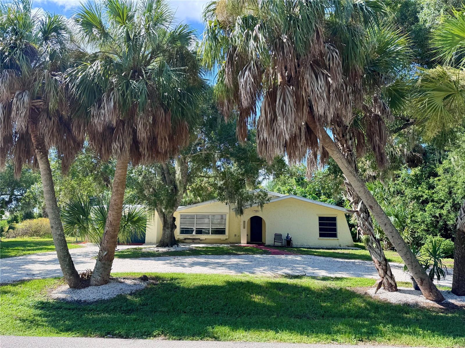 2nd image of 22215 Oneida Ave, Port Charlotte, FL 33952 | MLS# A4703641