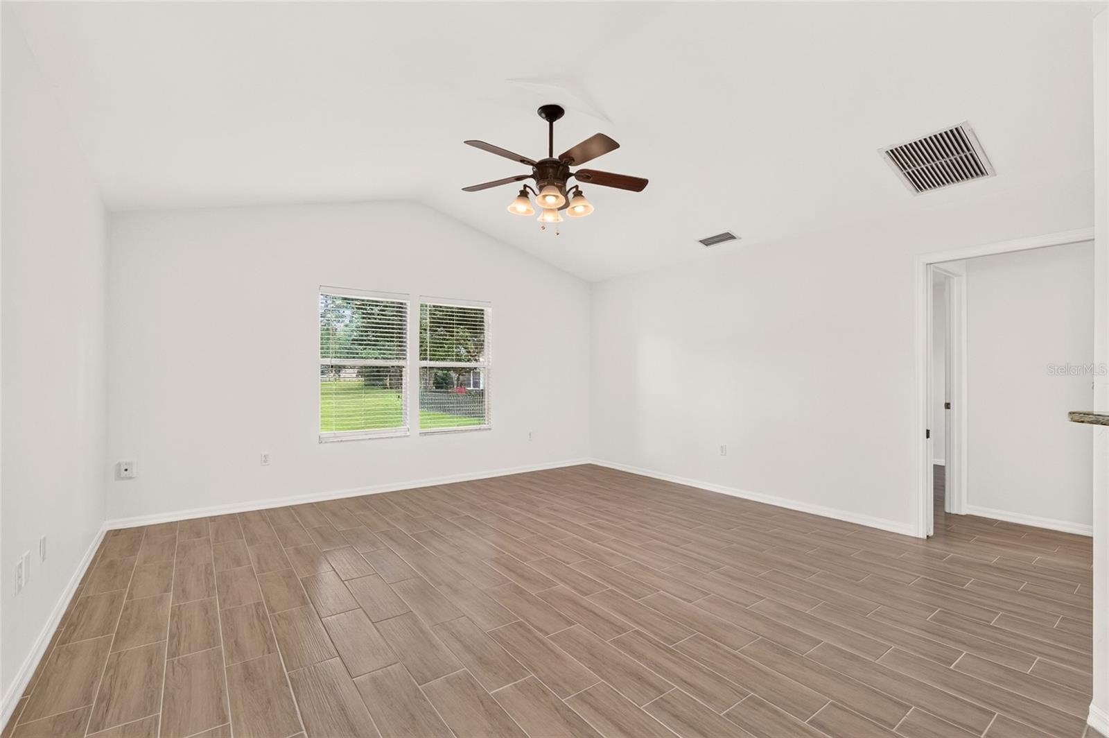 5th image of 8120 Sw 52Nd Ln, Gainesville, FL 32608 | MLS# GC542915
