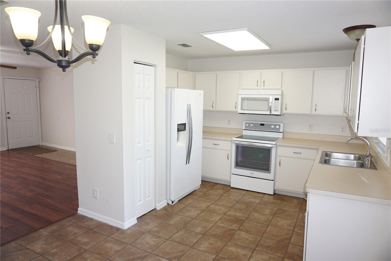 4th image of 6655 Nw 15Th Ave, Ocala, FL 34475 | MLS# OM730847