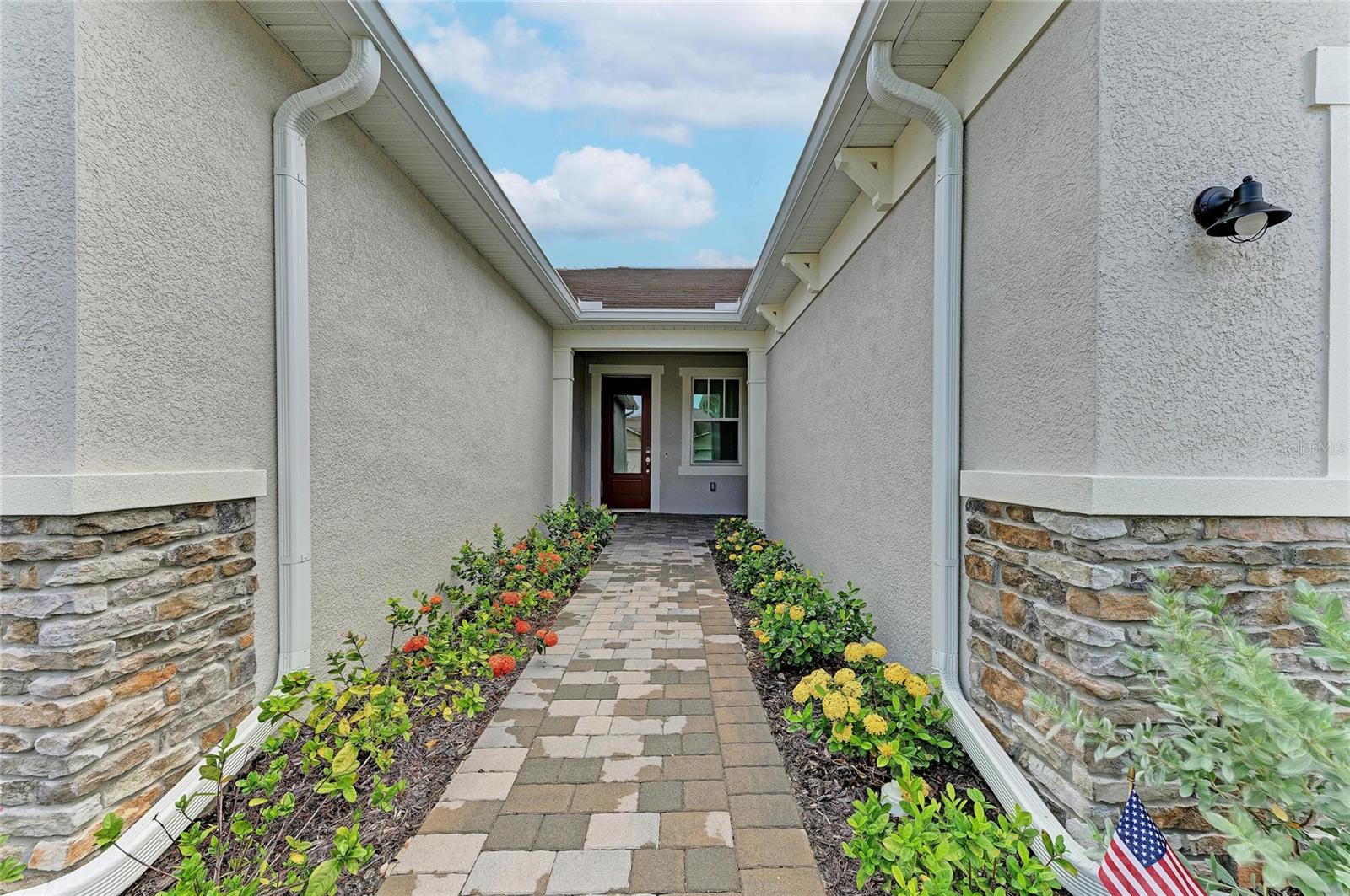 3rd image of 17856 Stillness Ct, Venice, FL 34293 | MLS# N6145447