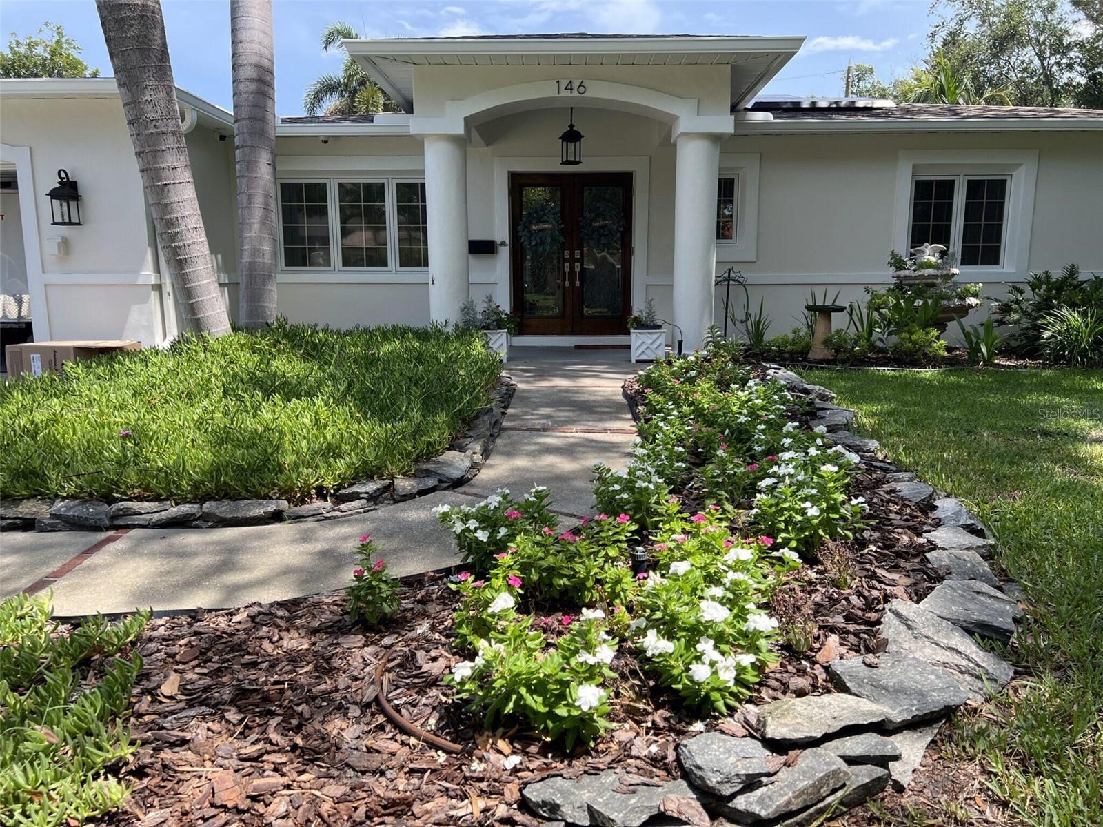 1st image of 146 Giralda Blvd Ne, St Petersburg, FL 33704 | MLS# O6435648