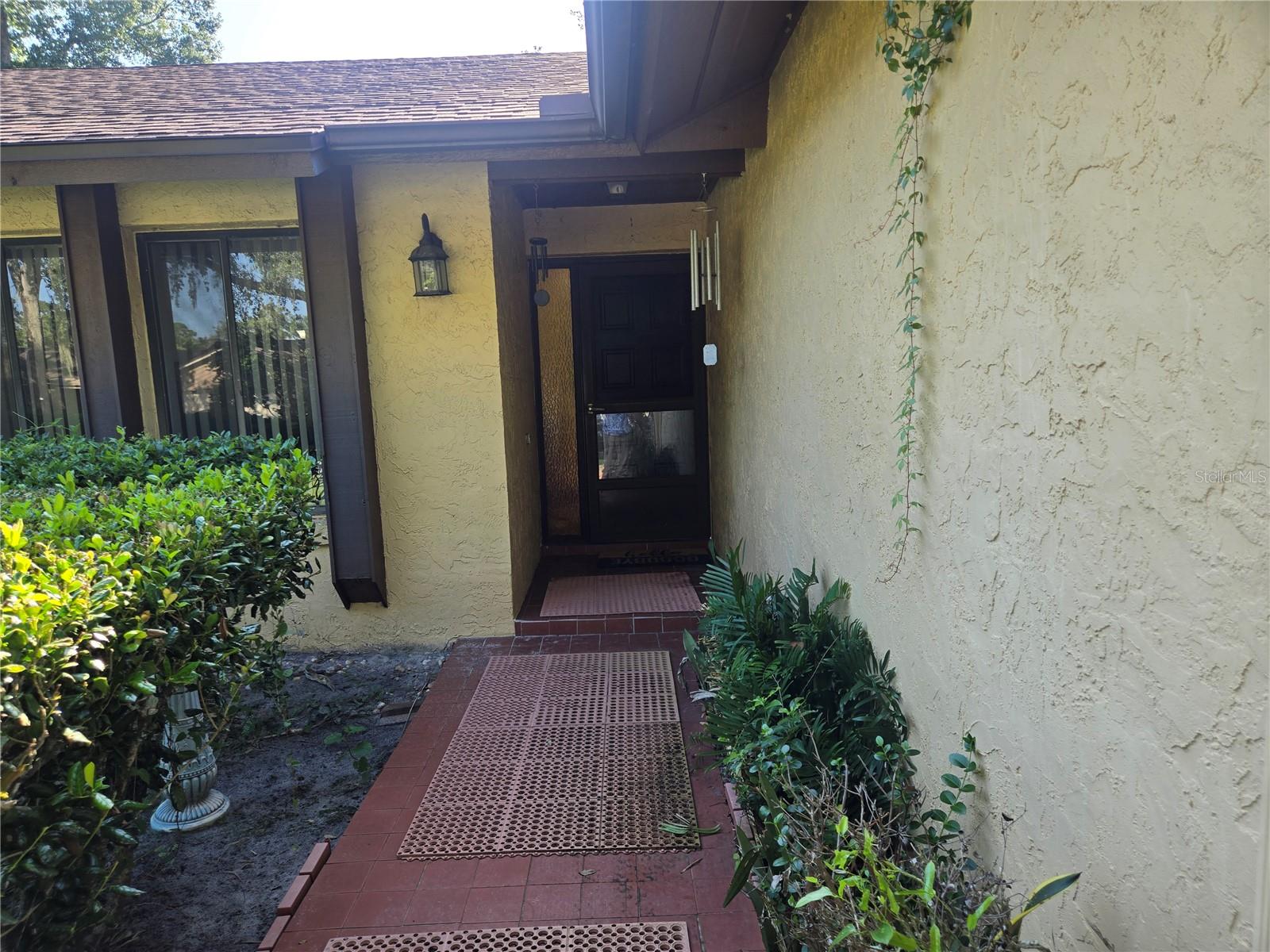 3rd image of 827 Rill Dr, Altamonte Springs, FL 32714 | MLS# O6435680