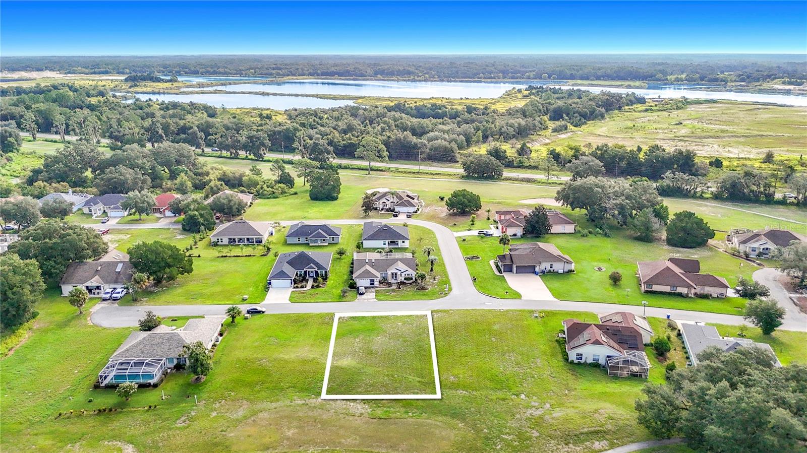 5th image of 5401 Boxtree Ct, Dade City, FL 33523 | MLS# TB8541347