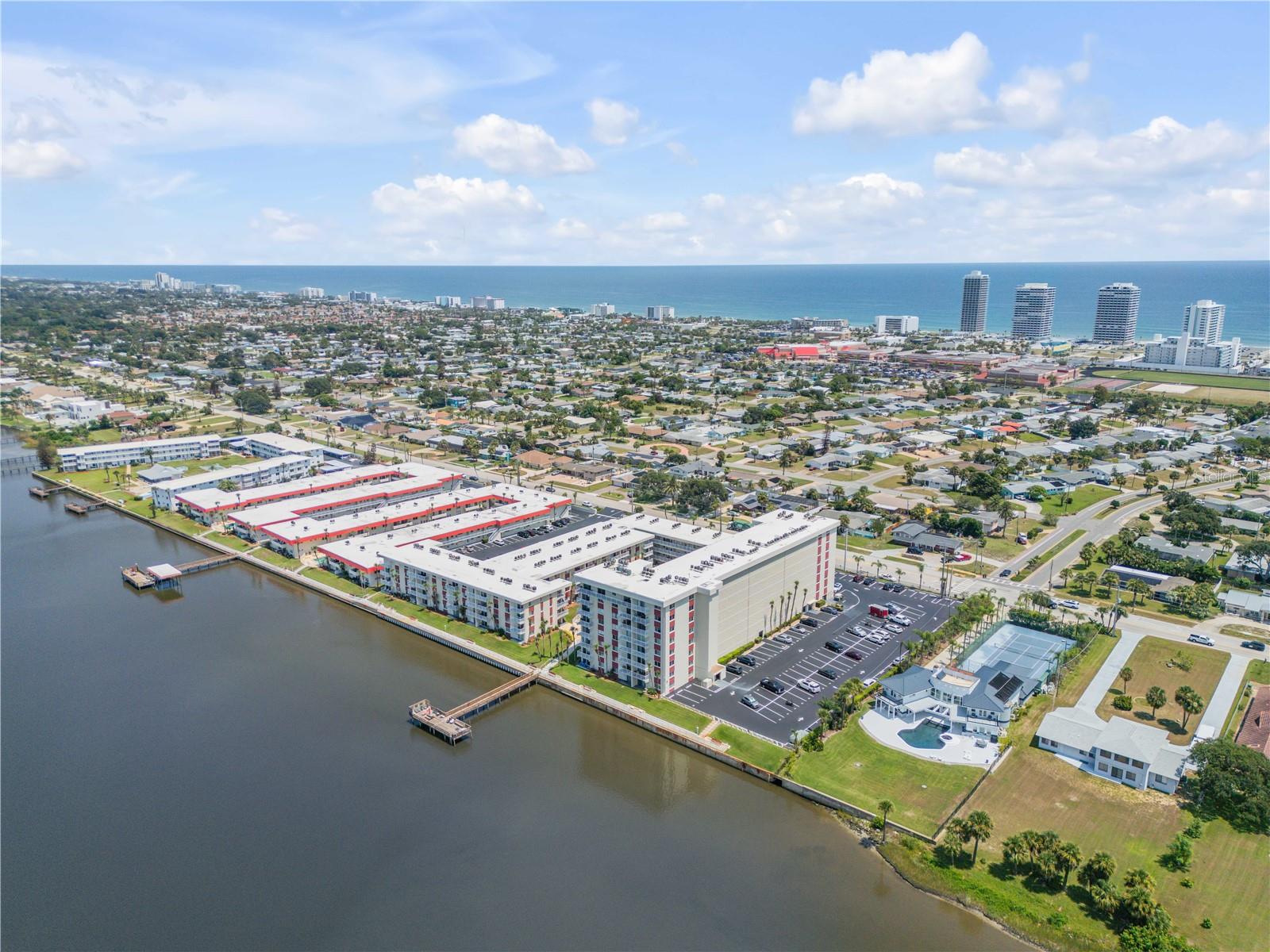 2nd image of 2711 N Halifax Ave, DAYTONA BEACH, FL 32118