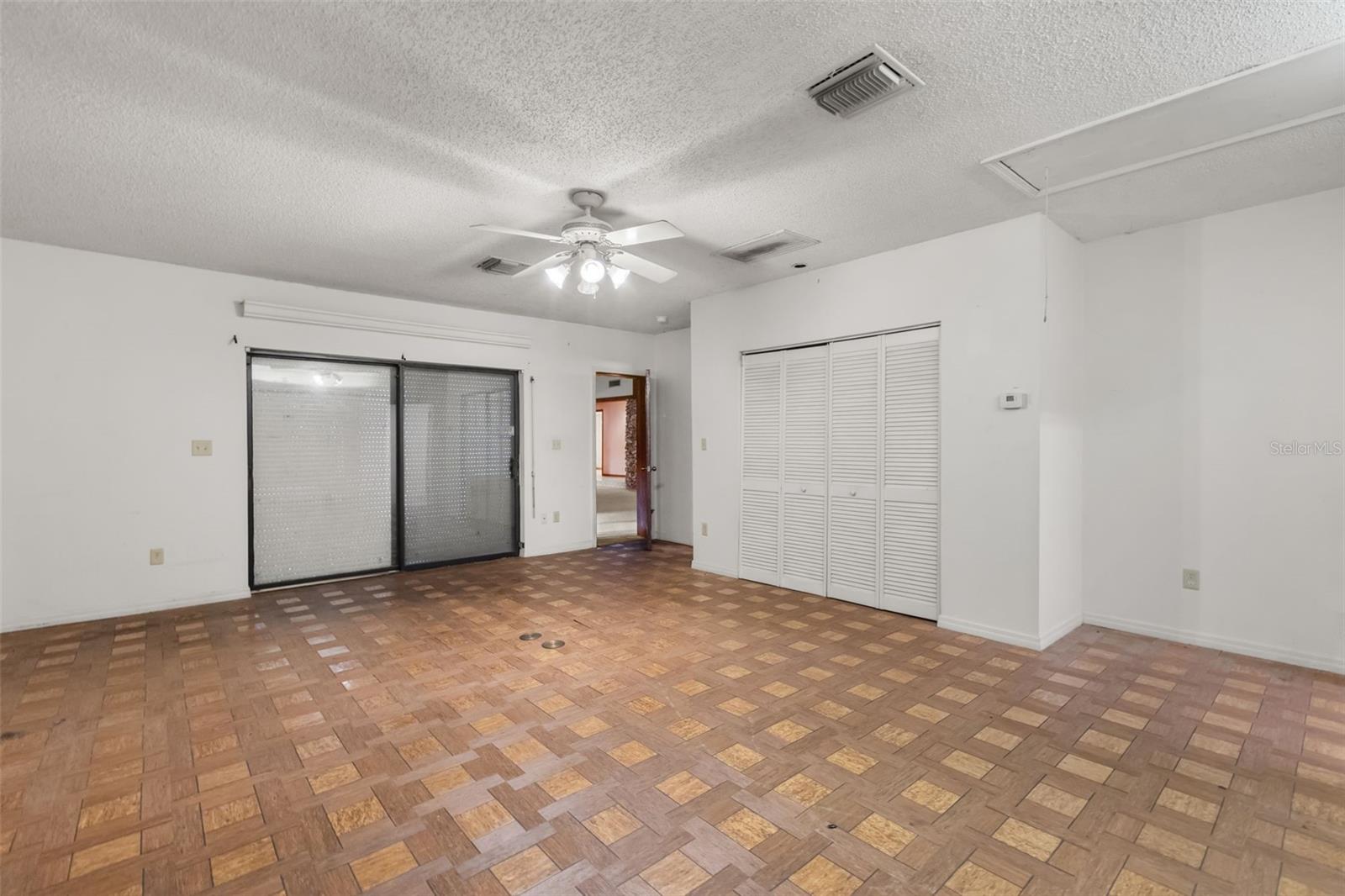 5th image of 3889 N Lake Orlando Pkwy, Orlando, FL 32808 | MLS# O6435704