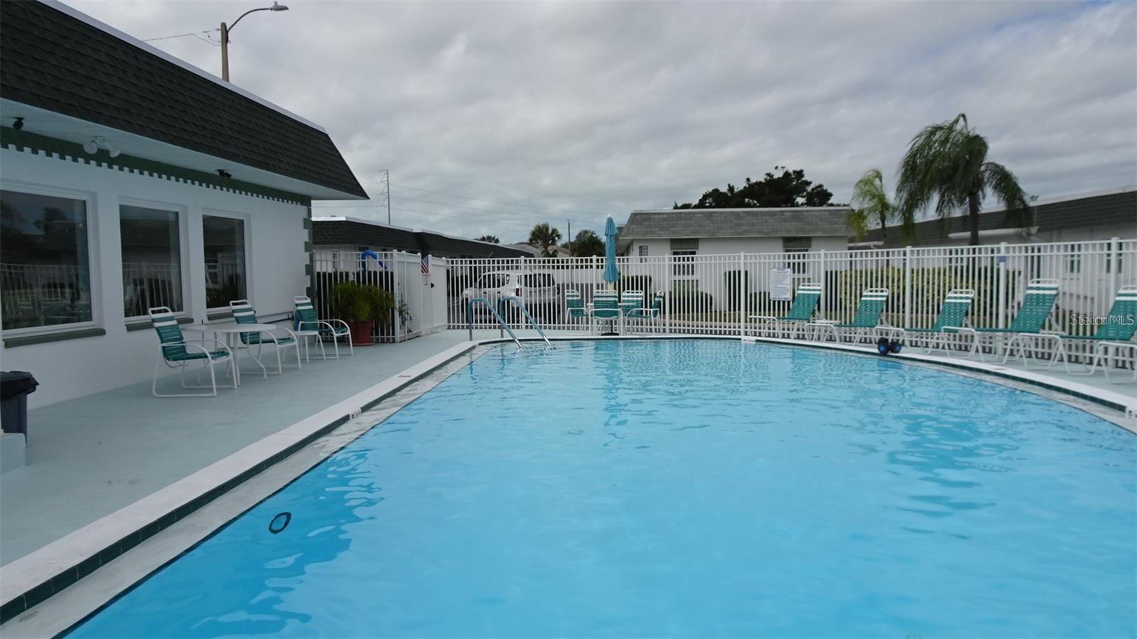 3rd image of 7729 39Th Ter N, St Petersburg, FL 33709 | MLS# TB8541359