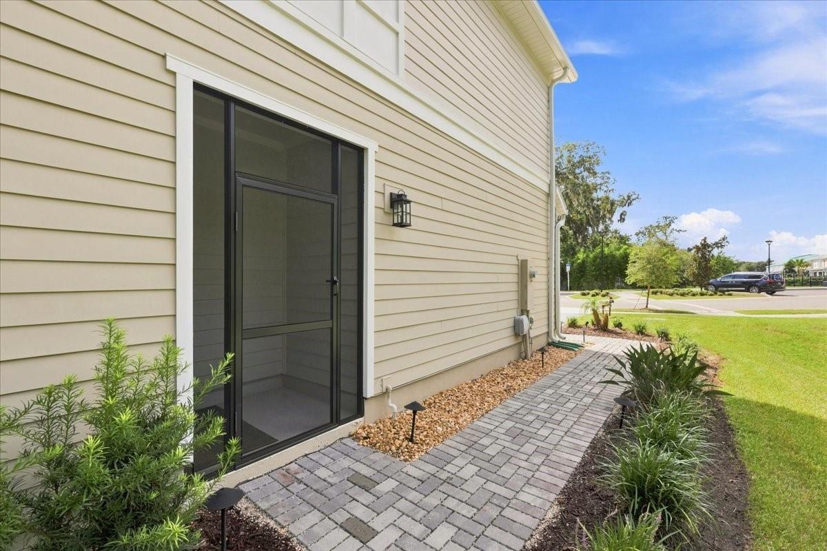 4th image of 590 Southern Edge Wy, Sanford, FL 32771 | MLS# O6435710