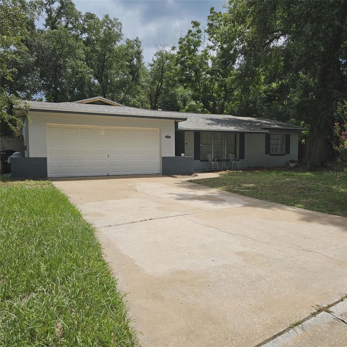 2nd image of 819 Walnut Pl, Altamonte Springs, FL 32701 | MLS# O6435729