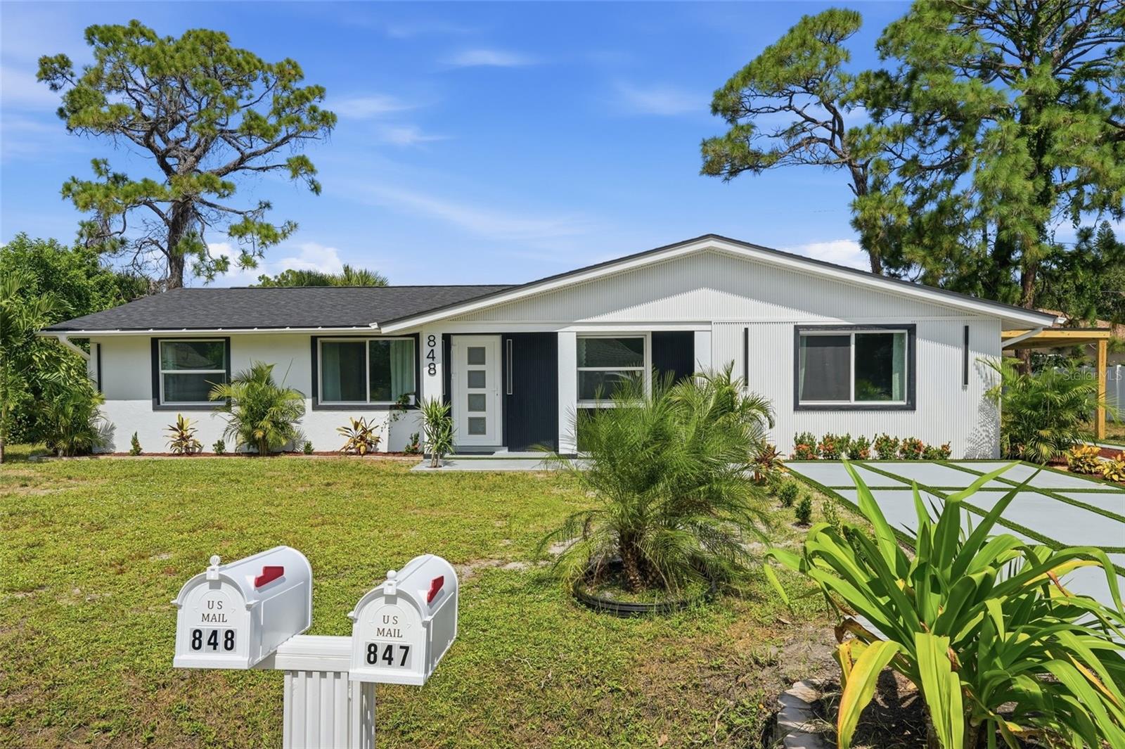 4th image of 848 Olympia Rd, Venice, FL 34293 | MLS# TB8541408