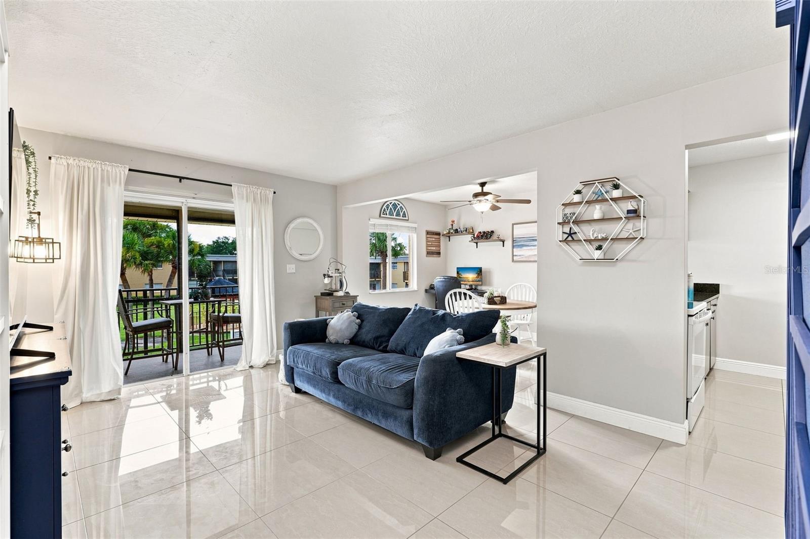 4th image of 1000 Lake Of The Woods Blvd #B202, Fern Park, FL 32730 | MLS# TB8541419