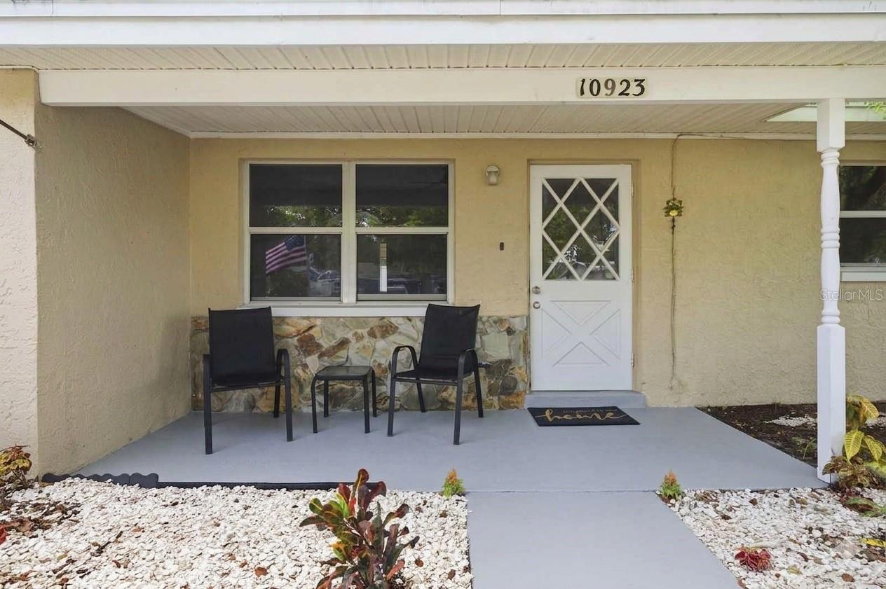 3rd image of 10923 109Th Wy, Seminole, FL 33778 | MLS# TB8541422