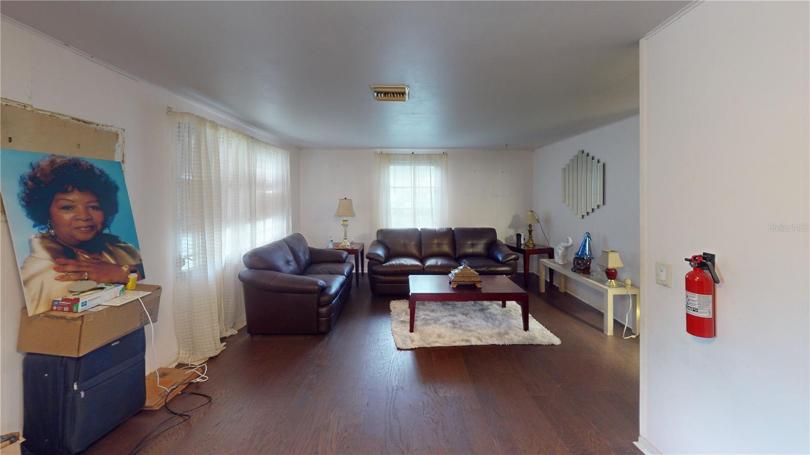 2nd image of 1721 W North B St, Tampa, FL 33606 | MLS# TB8541442