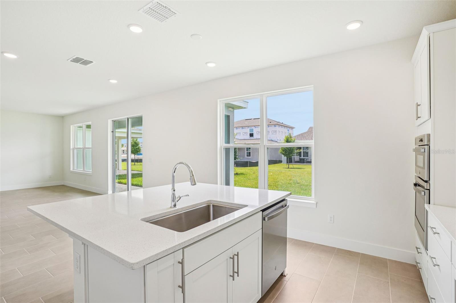 5th image of 30333 Emerald Forest Dr, Mount Dora, FL 32757 | MLS# O6435831