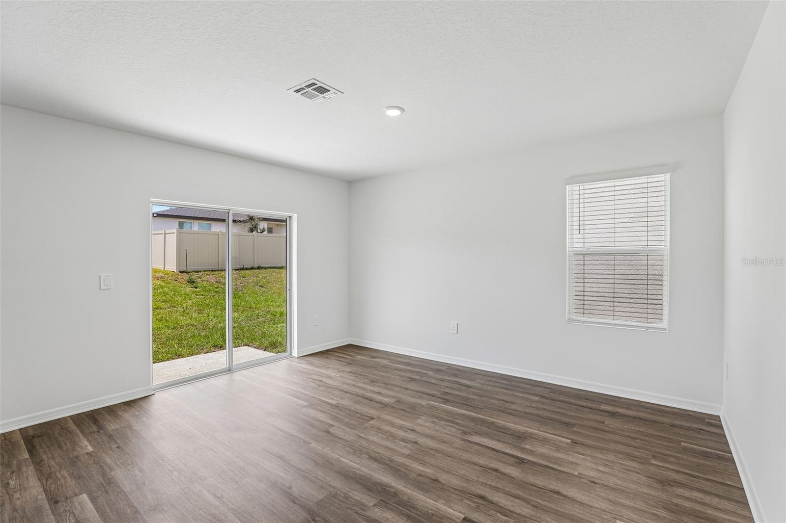 4th image of 4074 Limeklin Falls Loop, Davenport, FL 33837 | MLS# O6435840