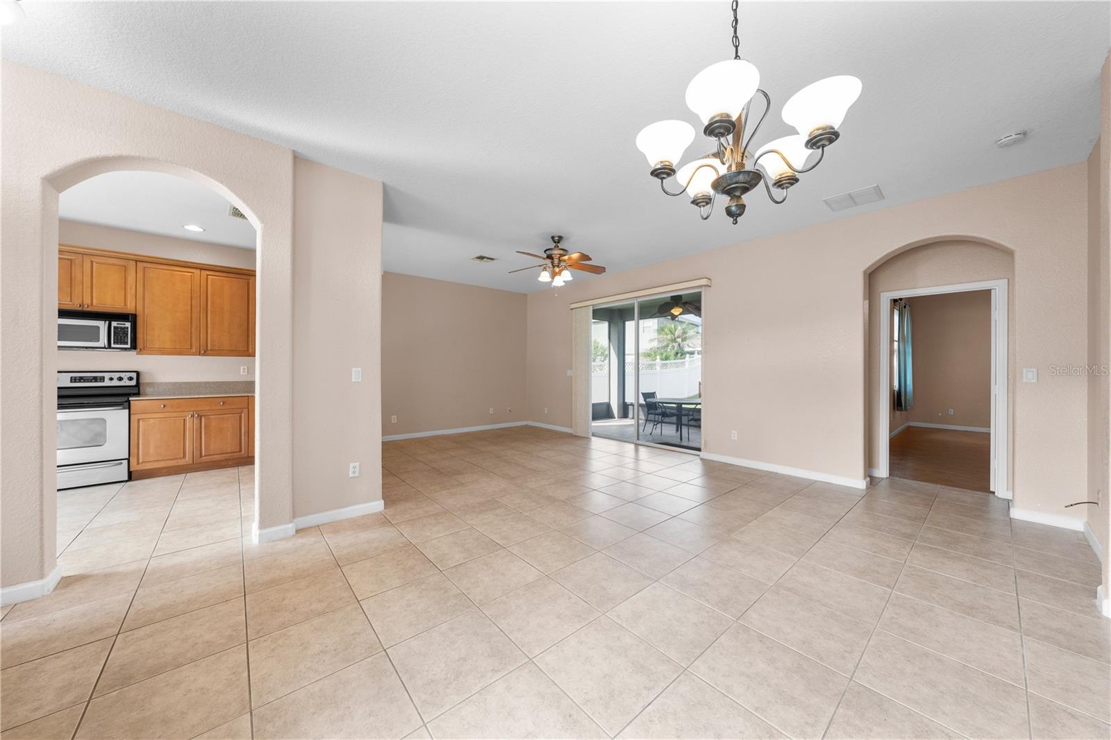 3rd image of 2975 White Cedar Cir, Kissimmee, FL 34741 | MLS# S5156119