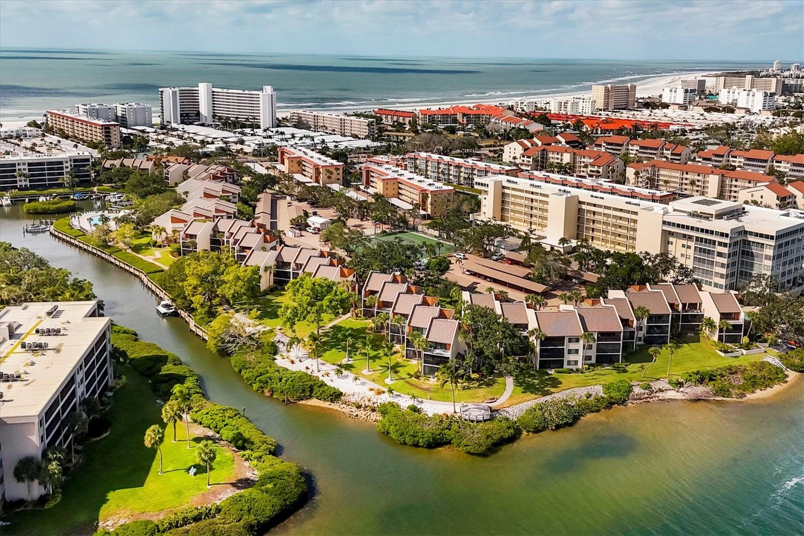 3rd image of 1900 Cvs Ii Pl, SARASOTA, FL 34242
