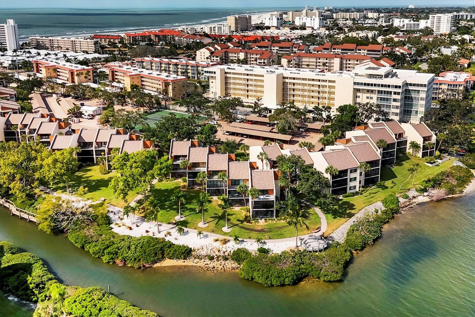 50th image of 1900 Cove Ii Pl #127, Sarasota, FL 34242 | MLS# A4703783