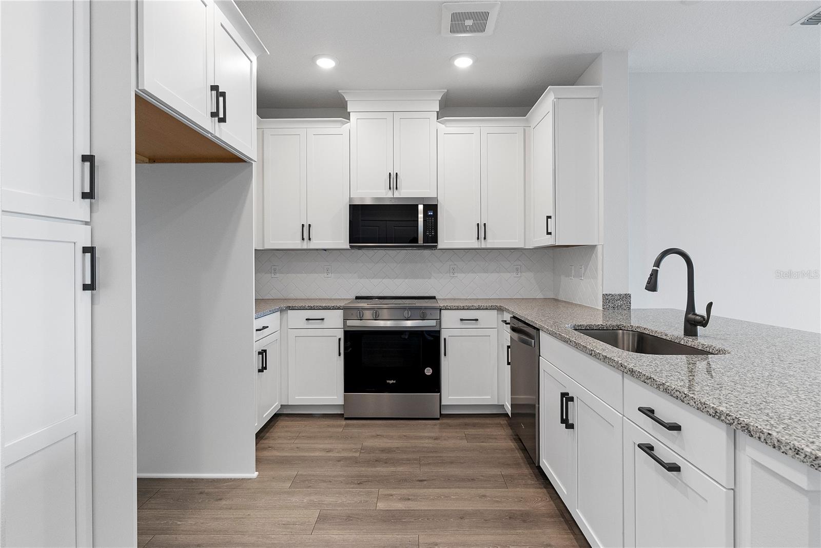 5th image of 7545 Laureate Blvd #7408, Orlando, FL 32827 | MLS# O6435869
