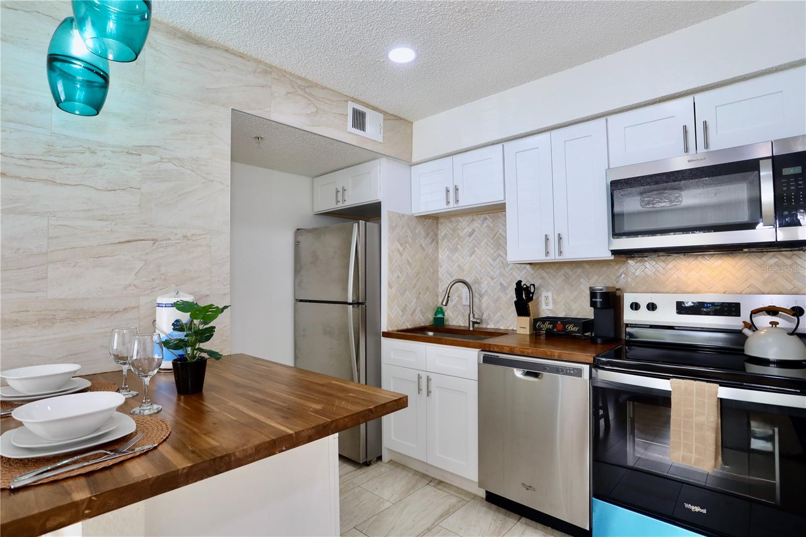 4th image of 2207 Antigua Pl #717, Kissimmee, FL 34741 | MLS# S5156132