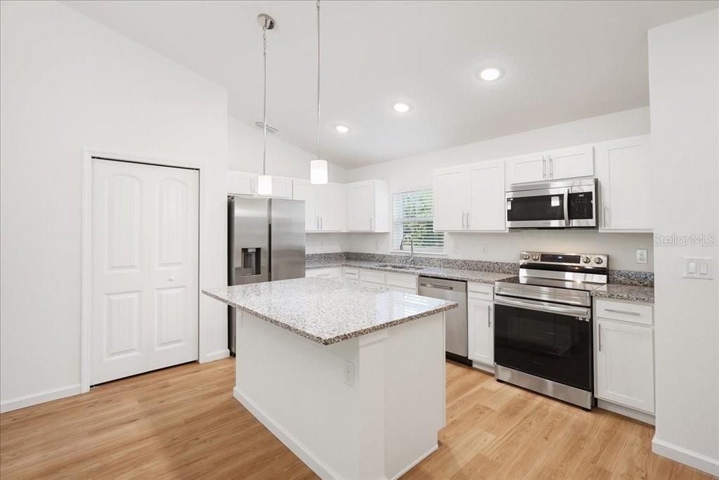 4th image of 23 Whittington Dr, Palm Coast, FL 32164 | MLS# O6435875