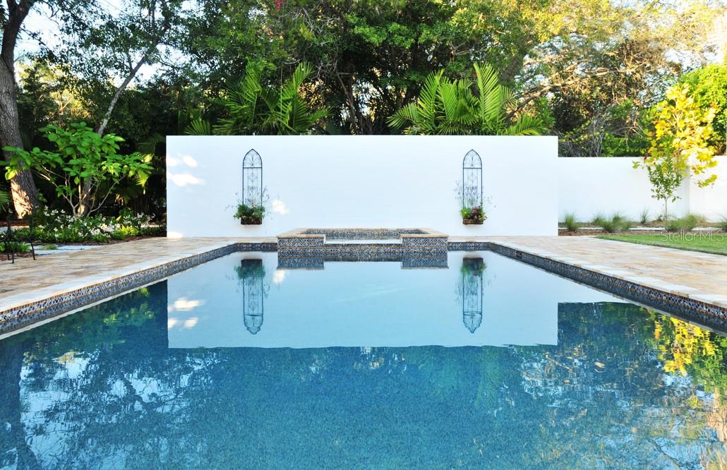 10th image of 1740 S Orange Ave, Sarasota, FL 34239 | MLS# A4703787
