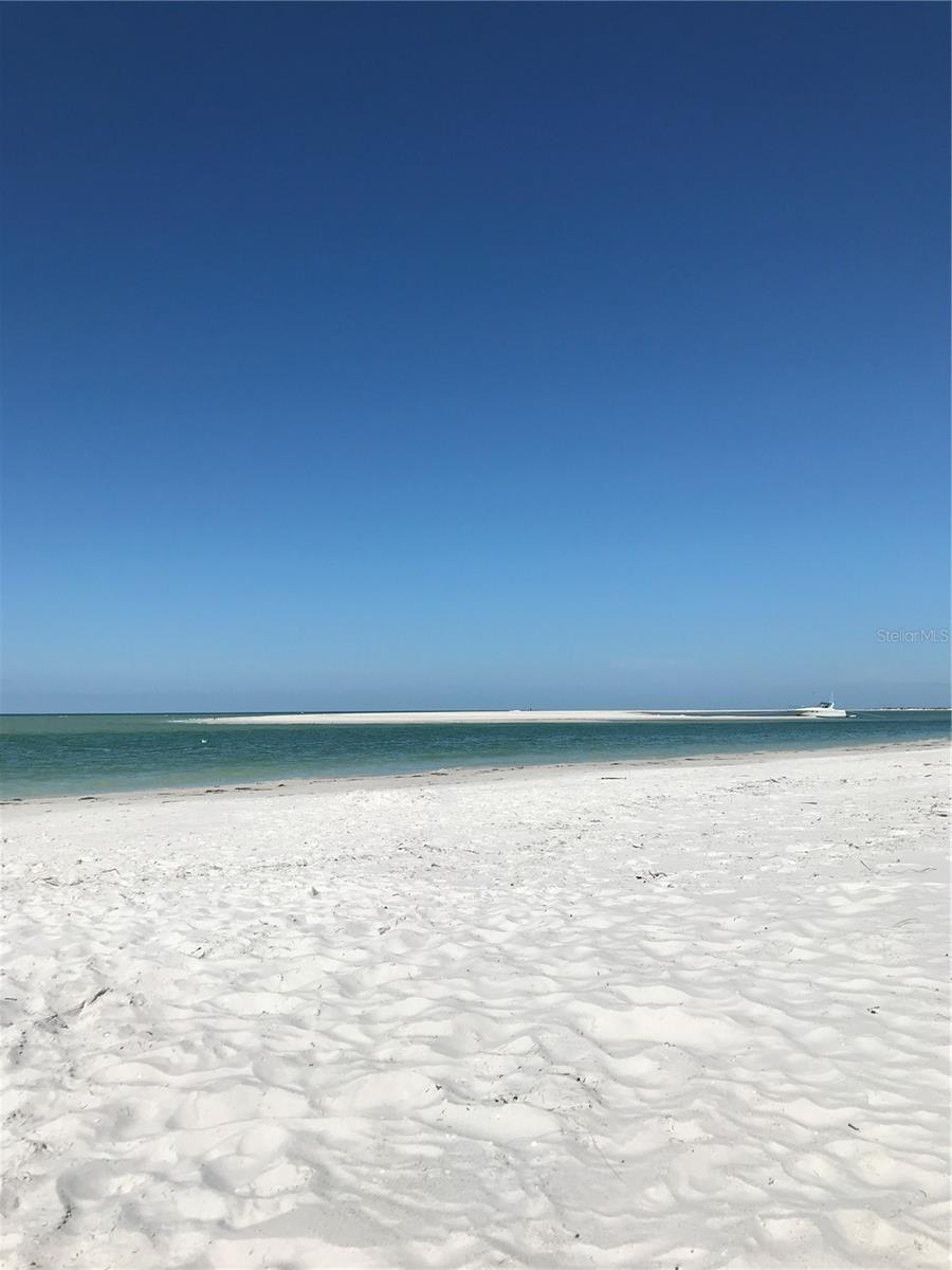 26th image of 349 Dolphin Ave Se, St Petersburg, FL 33705 | MLS# TB8541605