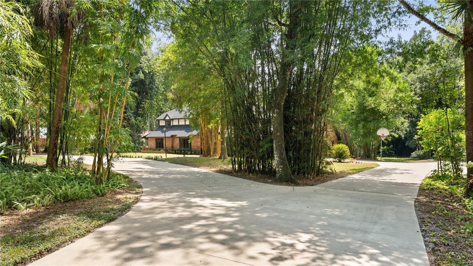 2nd image of 706 S Timberlane Dr, New Smyrna Beach, FL 32168 | MLS# NS1089071