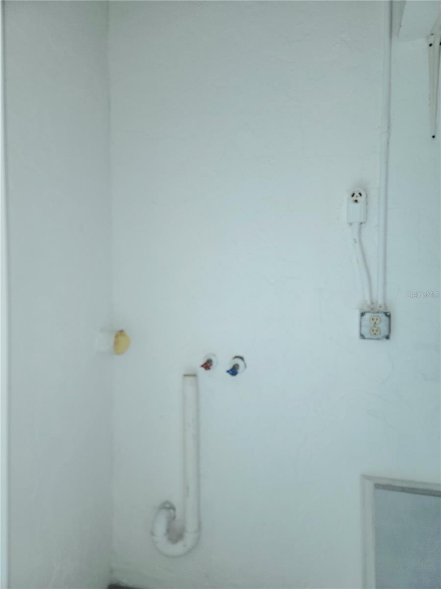 2nd image of 2801 Magdalina Dr, PUNTA GORDA, FL 33950