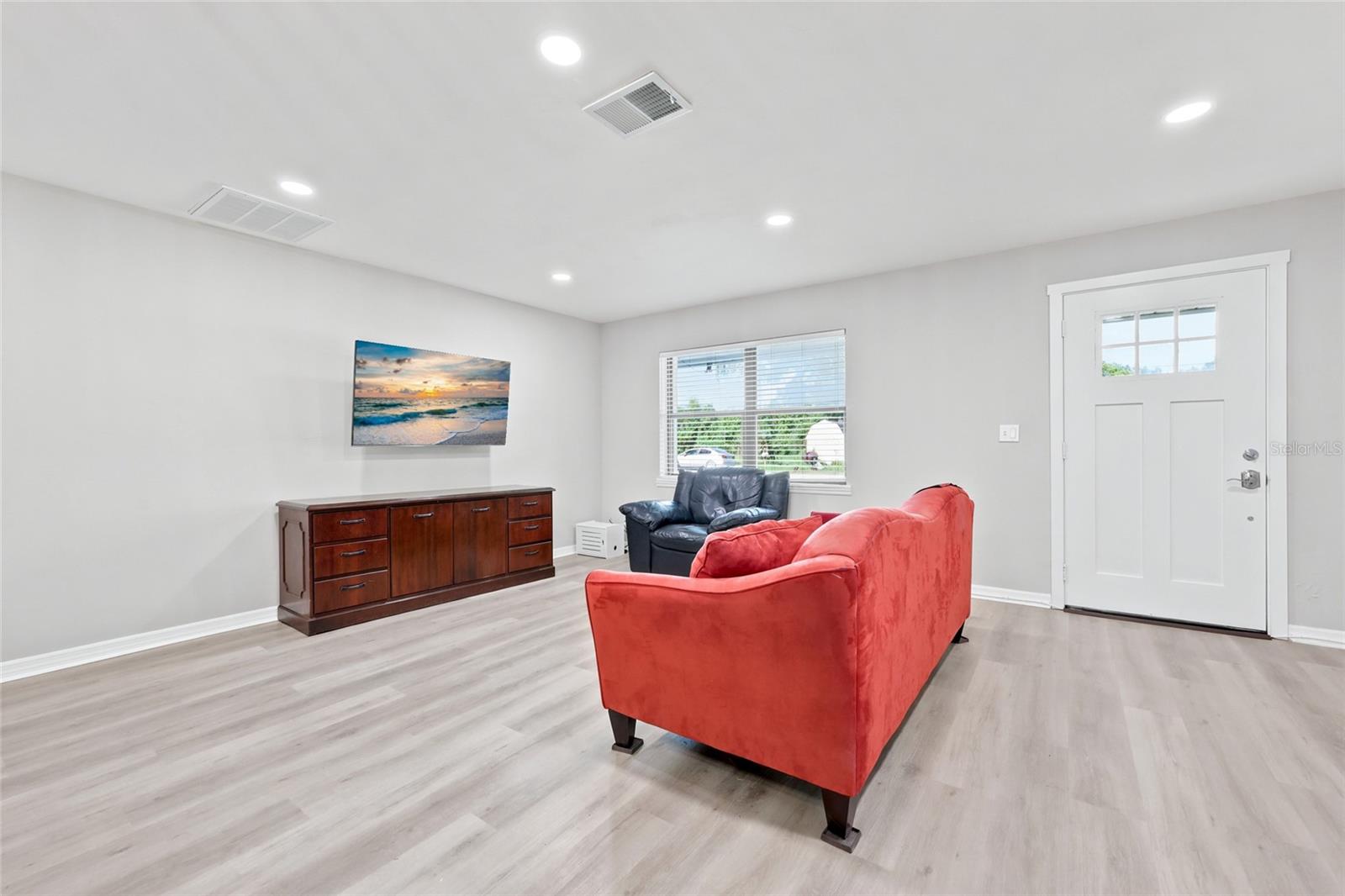 5th image of 115 Ne 5Th St, Chiefland, FL 32626 | MLS# GC542945