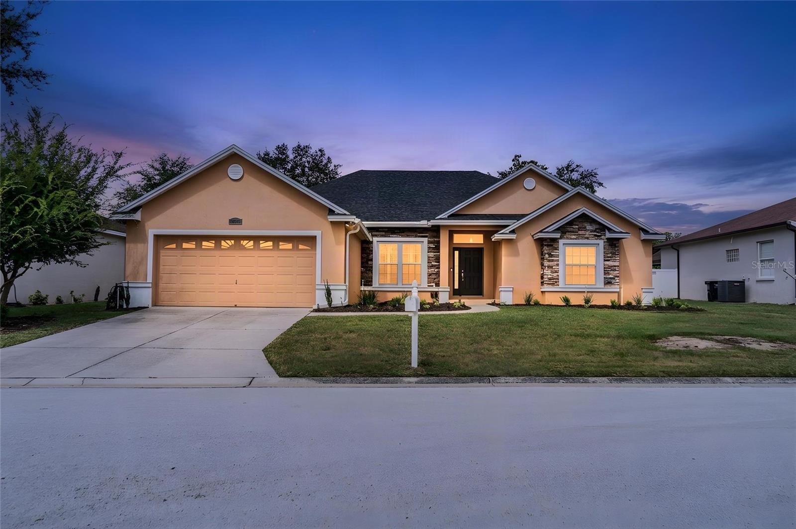 1st image of 6331 Alamanda Hills Dr, Lakeland, FL 33813 | MLS# L4964506