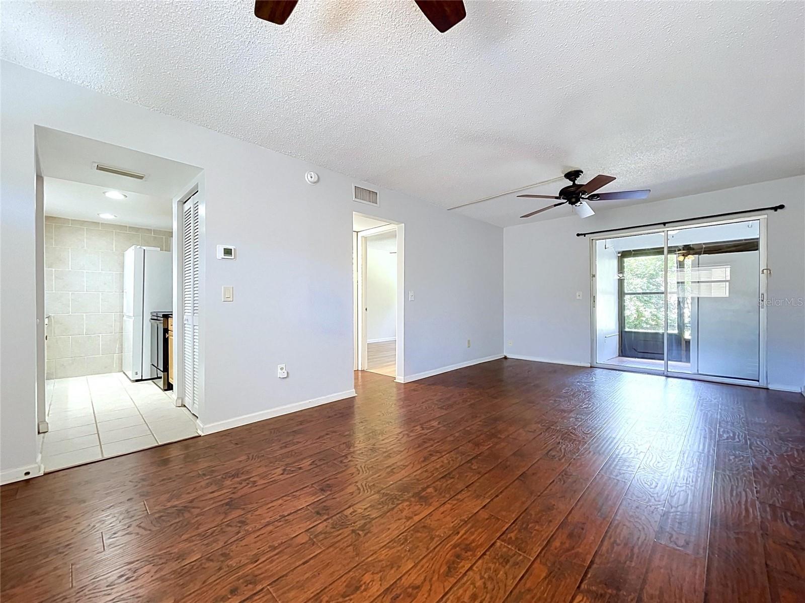 4th image of 2750 E Bay Dr #5E, Largo, FL 33771 | MLS# TB8541669