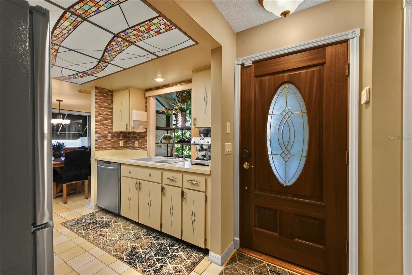 3rd image of 3884 Villa Rose Ln, Orlando, FL 32808 | MLS# O6435960