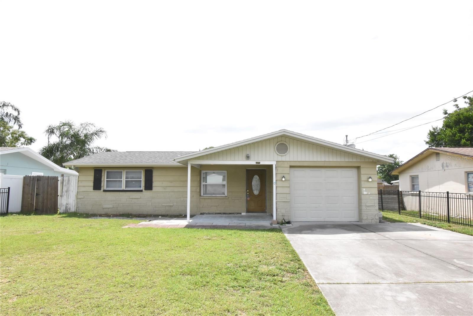 1st image of 11025 Pickering Ln, Port Richey, FL 34668 | MLS# C7529896