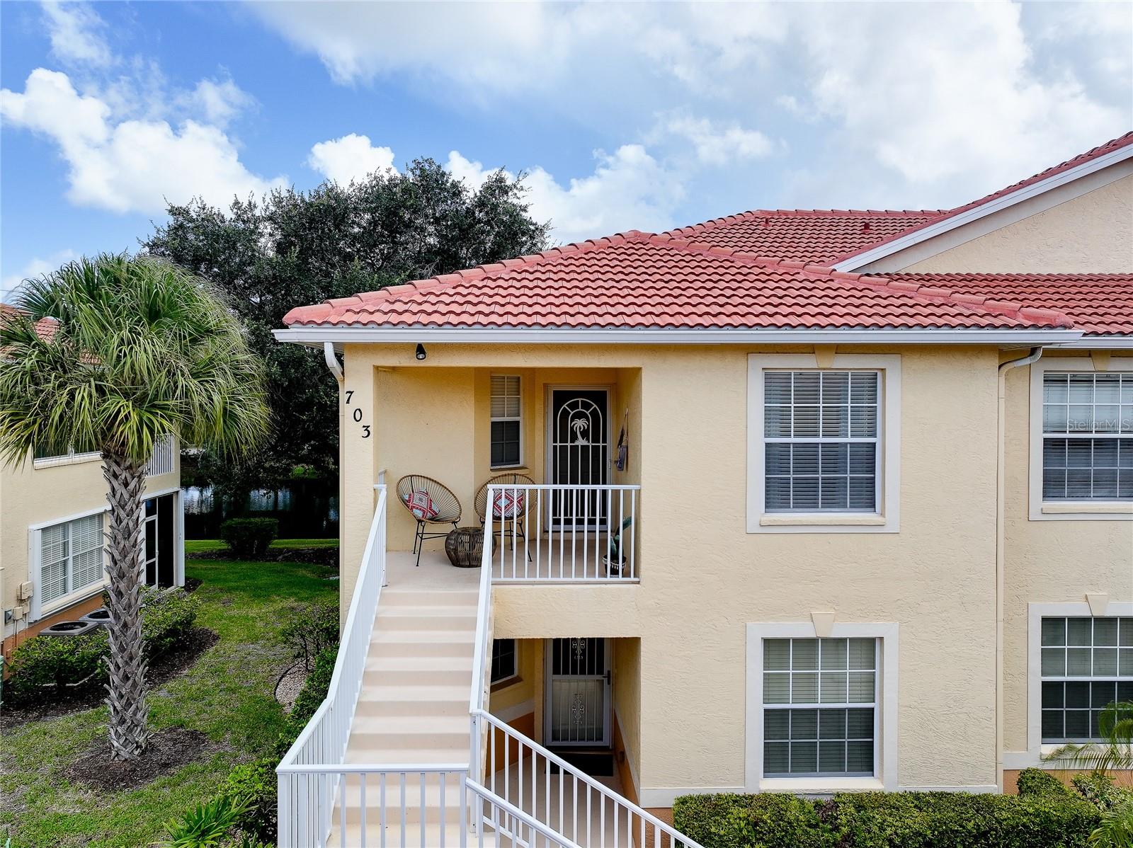 3rd image of 703 Casa Del Lago Wy, VENICE, FL 34292