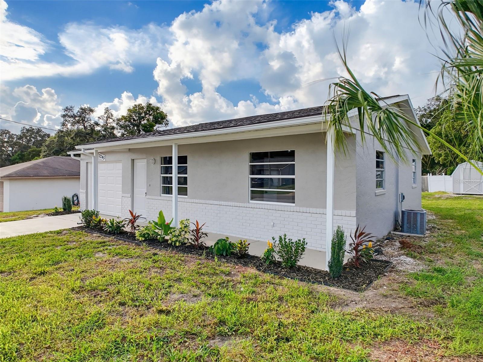 3rd image of 2245 Bishop Rd, Spring Hill, FL 34608 | MLS# TB8541708